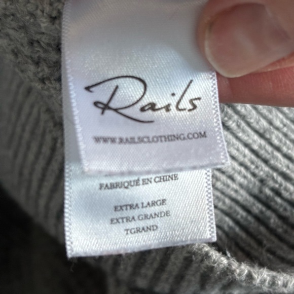 Gray Women's Sweater - Picture 4 of 11